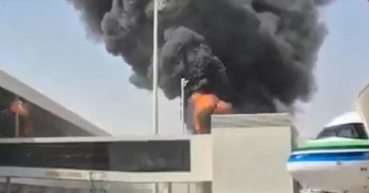 ترمینال مسافران در فرودگاه ریاض دوباره مورد حمله قرار گرفت در حالی که یک روز پس از کشته شدن ۱۲ نفر بود.